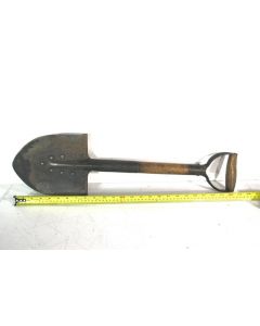 Imperial Russian E shovel dated 1915 