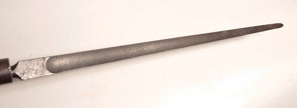British Pattern 1853 socket bayonet with scabbard - Image 4