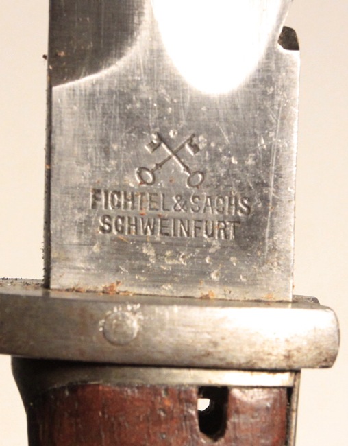 German 1898/05 Sawback bayonet - Image 4