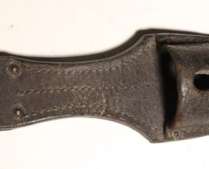 German 1898/05 leather bayonet frog