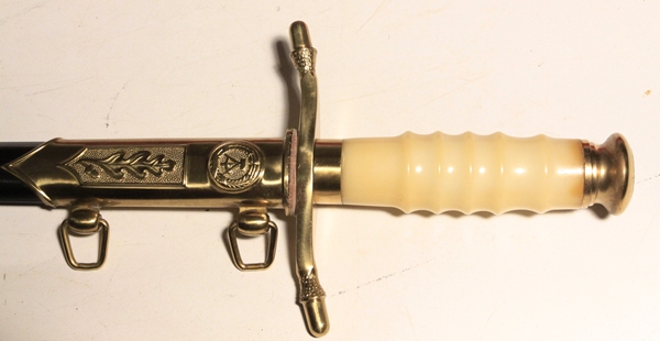 East German (DDR) Border Guard officer's dagger in fitted case - Image 3