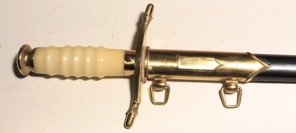 East German (DDR) Border Guard officer's dagger in fitted case - Image 4