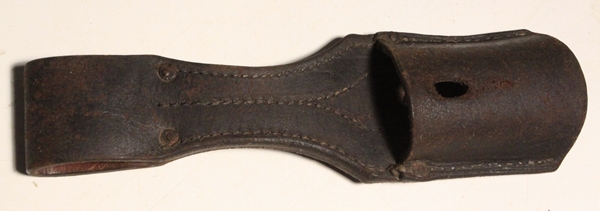 German 1898/05 leather bayonet frog