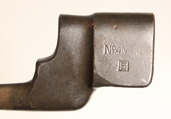 Lee Enfield No. 4 Mk II bayonet Savage - Image 2