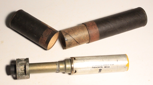 US M19A1 signal flare