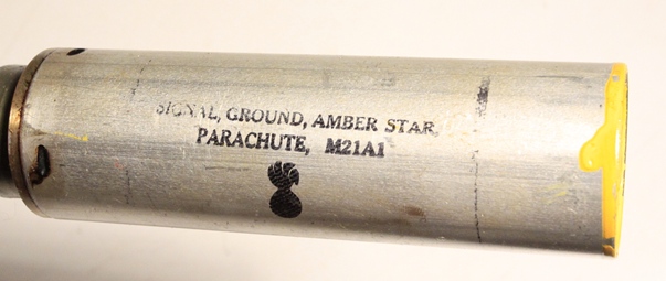 US M19A1 signal flare - Image 2