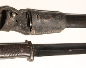 German 98k bayonet matching with frog