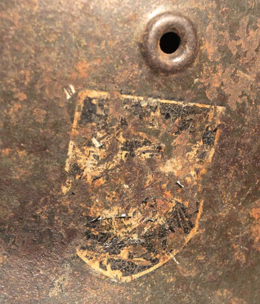 German WWII M40 double decal Polizei helmet - Image 4