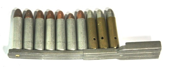 WW2 US 30 Carbine drill rounds (10) with charger - Image 2