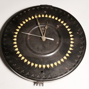 DP28 magazine clock